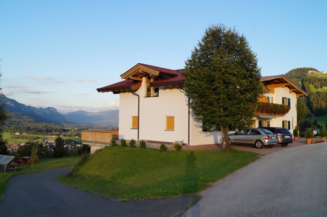 Zufahrt zum Gästehaus Geigern Haus Geigern