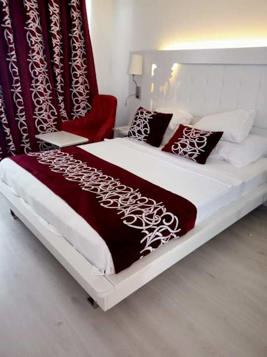 Zimmer Laguna Beach Alya Resort & Spa Hotel