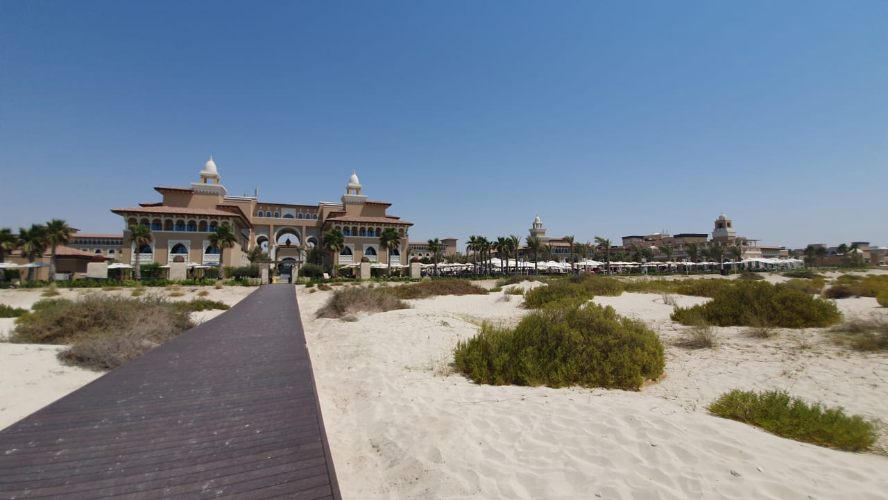 Strand Rixos Premium Saadiyat Island