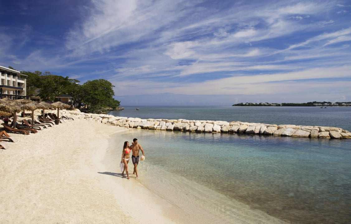 Strand Hideaway at Royalton Negril