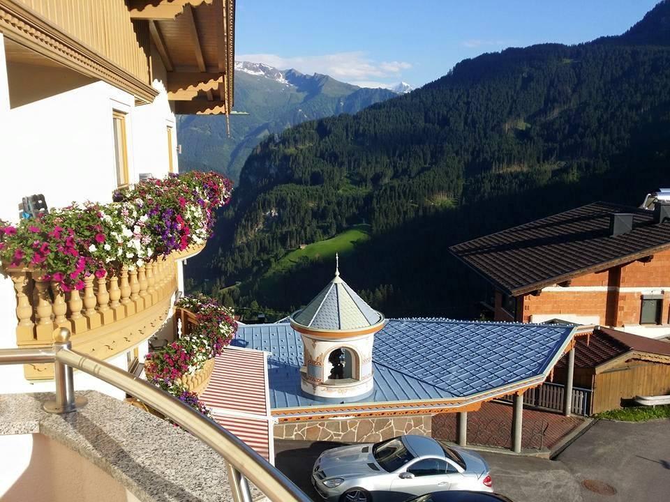 Blick vom Balkon Hotel Gletscherblick