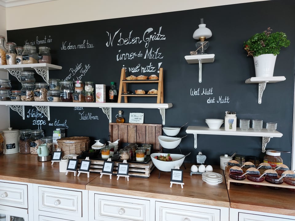 Gastro Hof Norderlück - Das Ostseehotel unter Reet