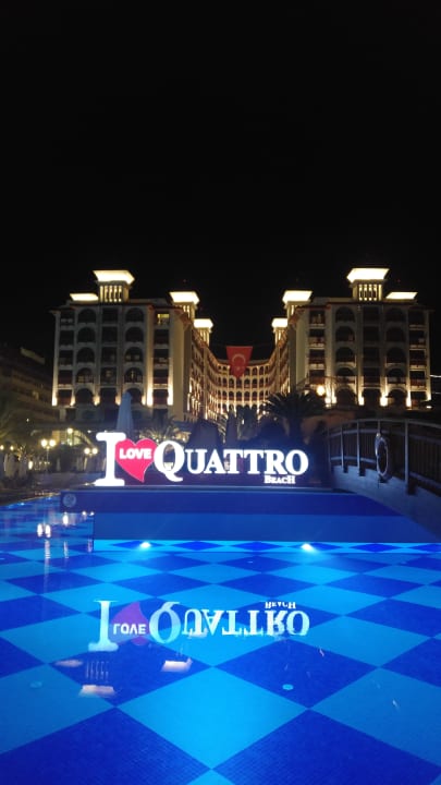 Außenansicht Quattro Beach Spa & Resort