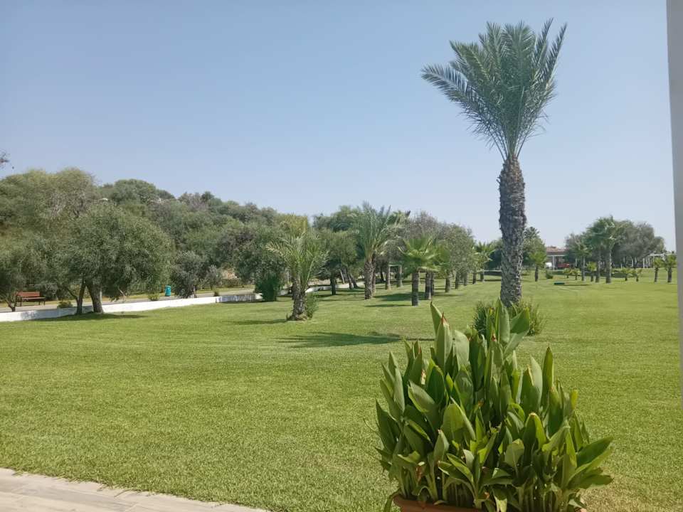 Strand Hotel Süral Garden