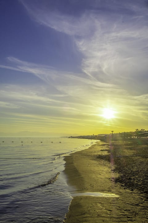 Strand Alba Queen Hotel