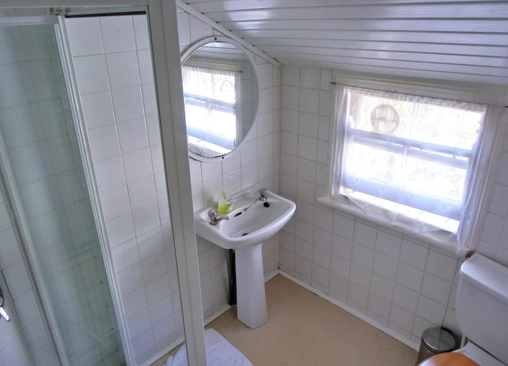 Gemeinschafts-Dusche Charlotte Guest House