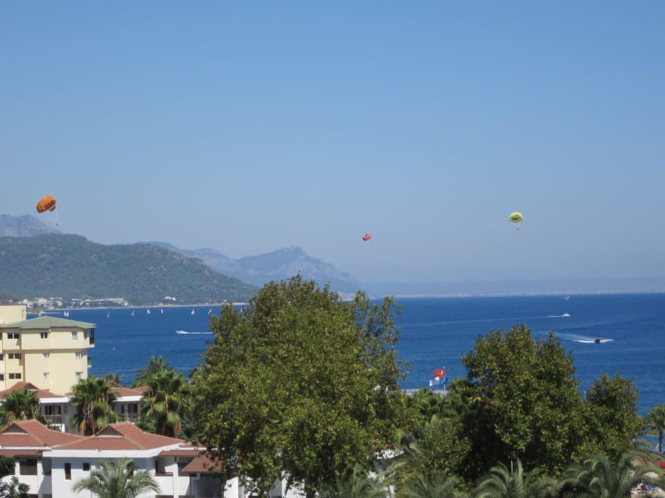 Meer & Parasailing Crystal De Luxe Comfort Collection