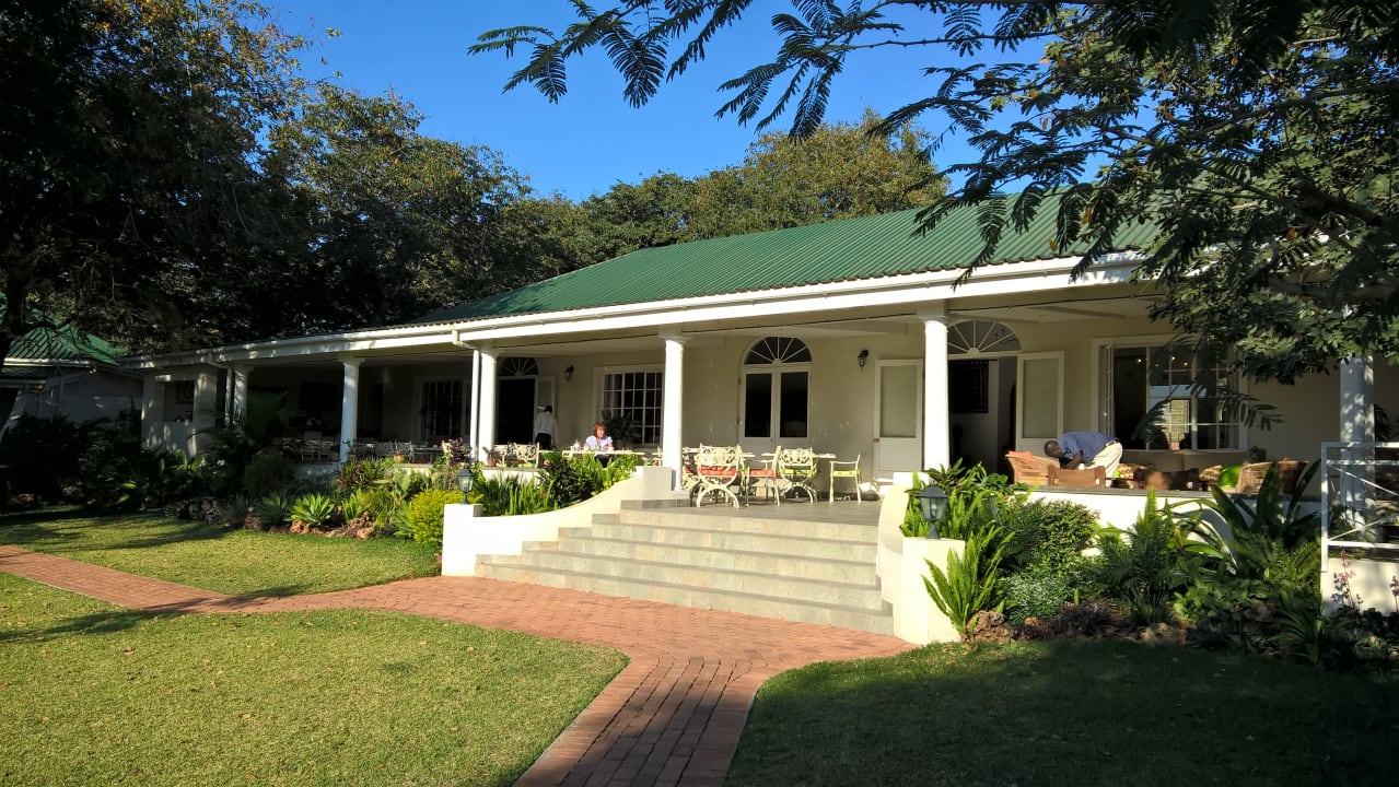 Außenansicht Batonka Guest Lodge