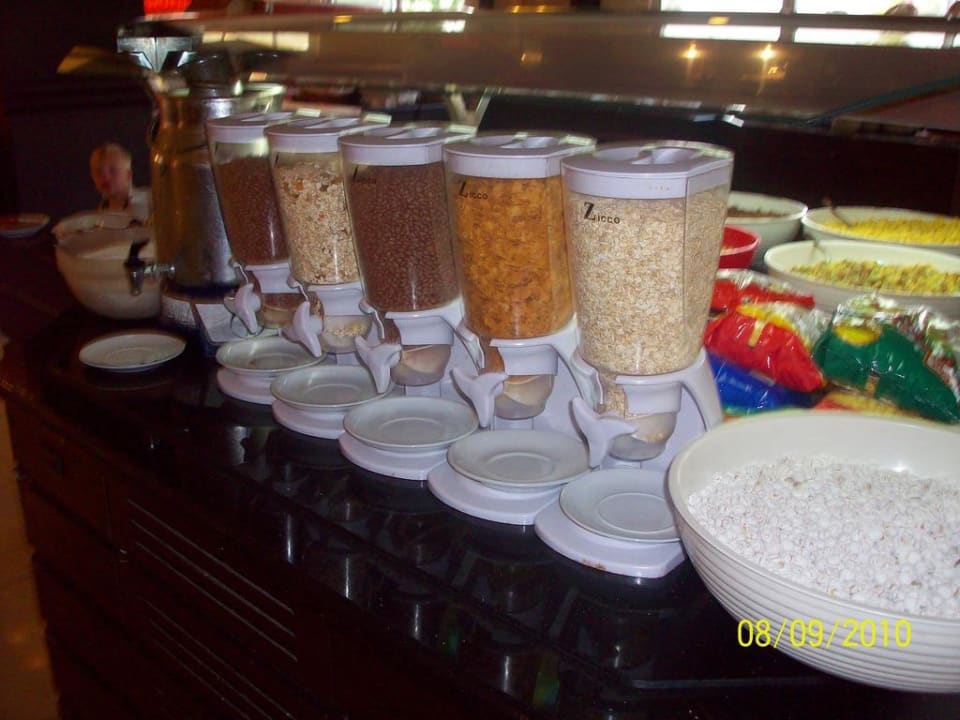 Frühstück Mira Meridia Beach Hotel