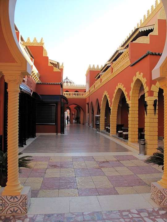 Главная улица отеля Pickalbatros Alf Leila Wa Leila Resort - Neverland Hurghada