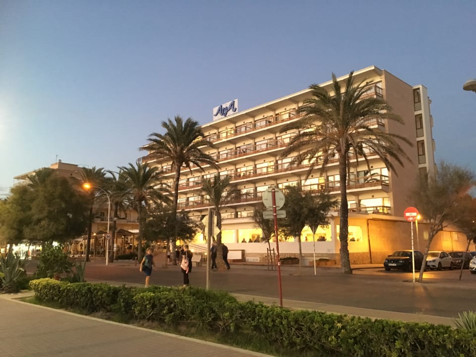 Außenansicht AYA Seahotel - Adults only