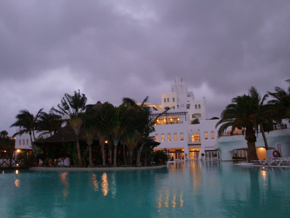 Hotel bei Nacht Club Jandia Princess