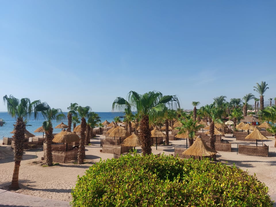 Strand Lotus Bay Beach Resort