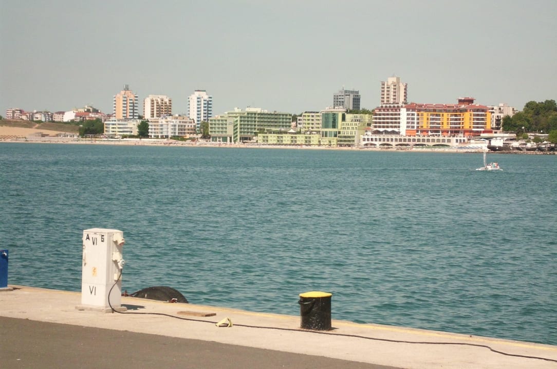 Von Alt-Nesserbar aufs Hotel Hotel Bilyana Beach