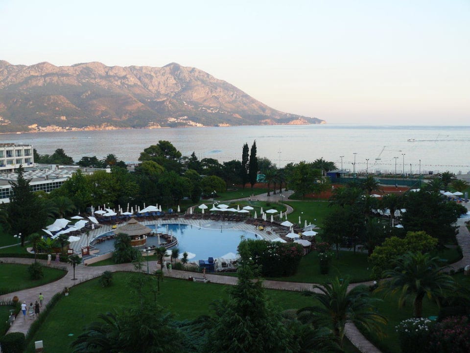 Вид из номера Iberostar Waves Bellevue