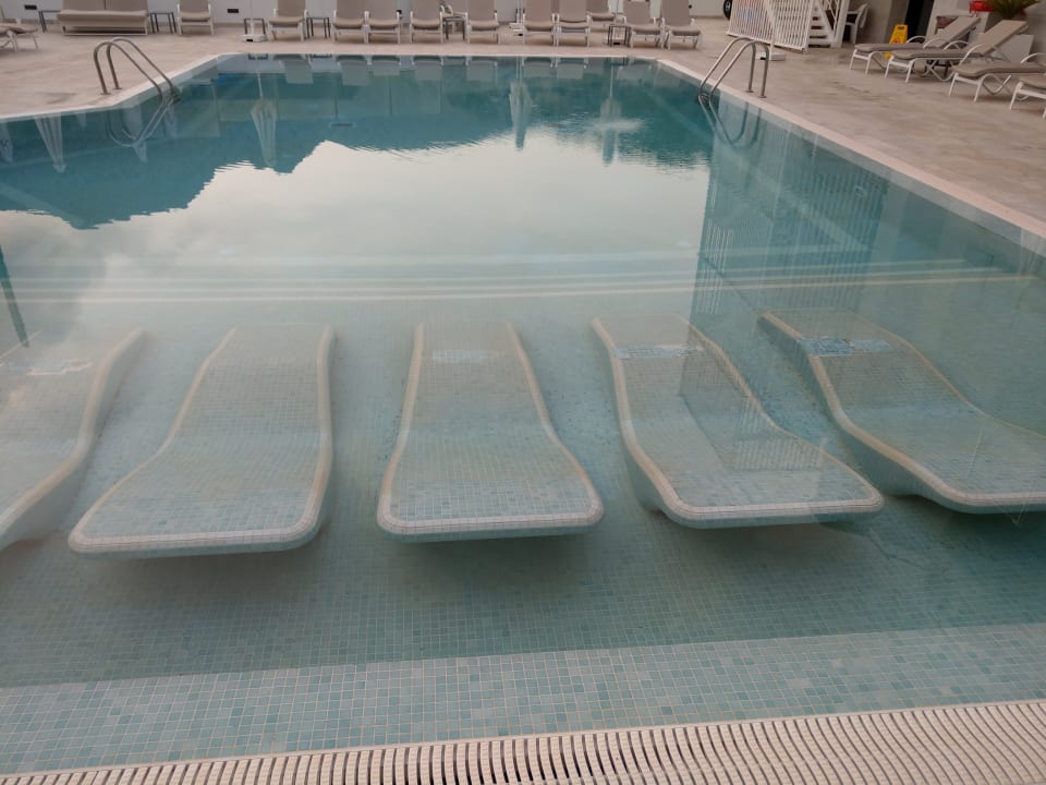 Pool Globales Don Pedro