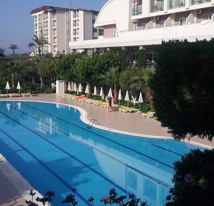 Pool Telatiye Resort
