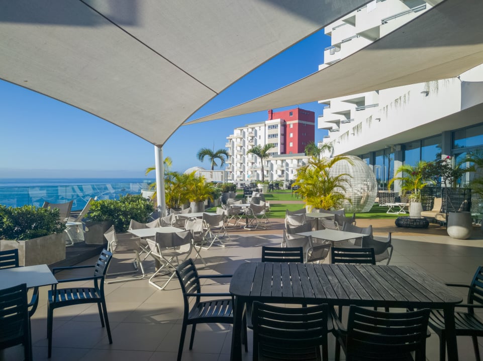 Außenansicht Hotel Baia Azul