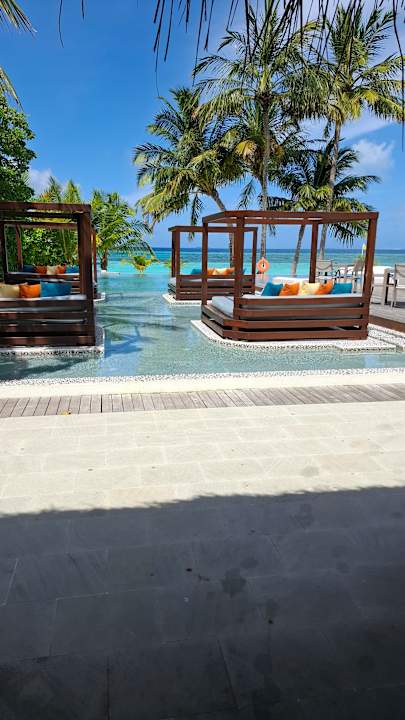 Pool OZEN LIFE MAADHOO