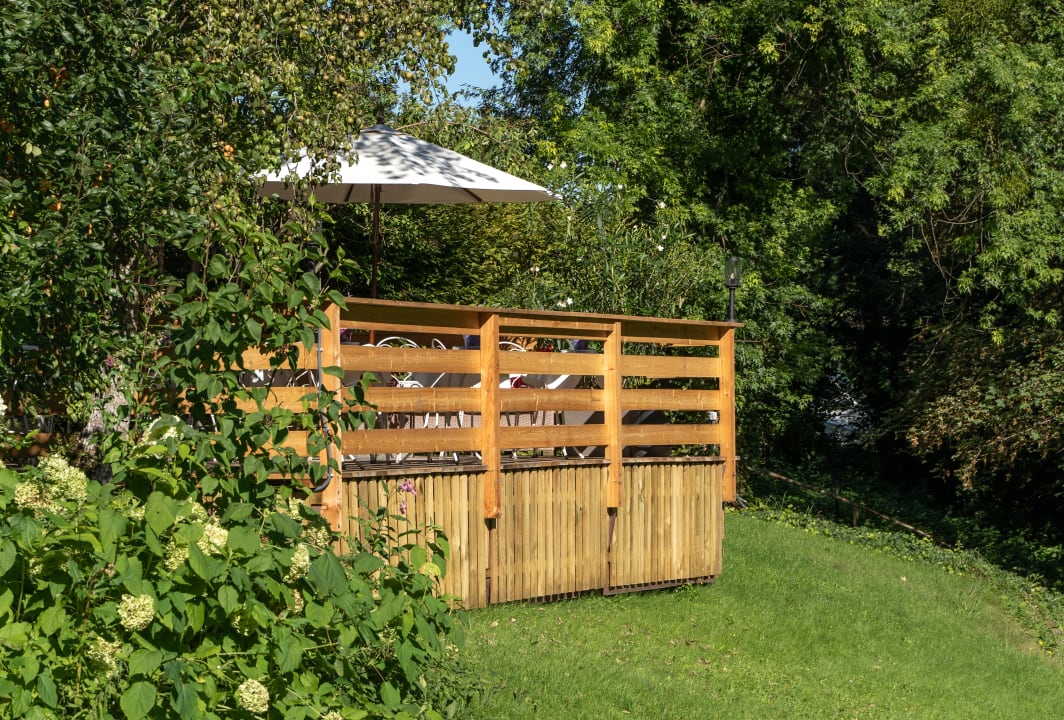 Gartenanlage Der Schlosswirt zu Anif - Biedermeierhotel & Restaurant