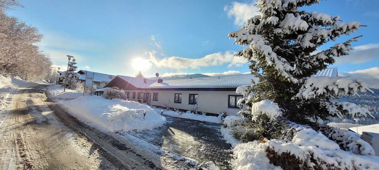 Außenansicht BayVista, die Bayerwald Lodge