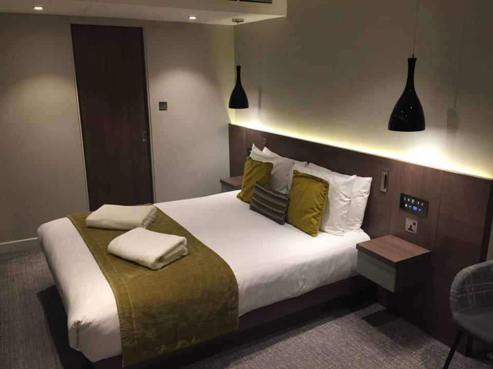 Zimmer Best Western Plus The Delmere Hotel