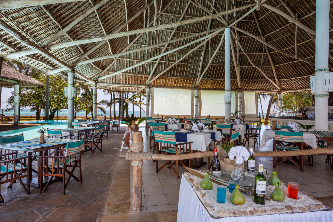 Restaurant Neptune Village Beach Resort & Spa