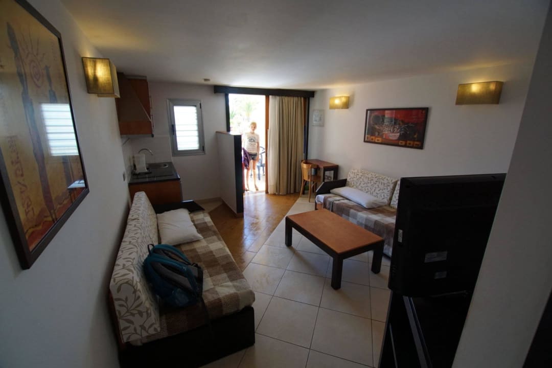 Wohnraum HL Miraflor Suites Hotel