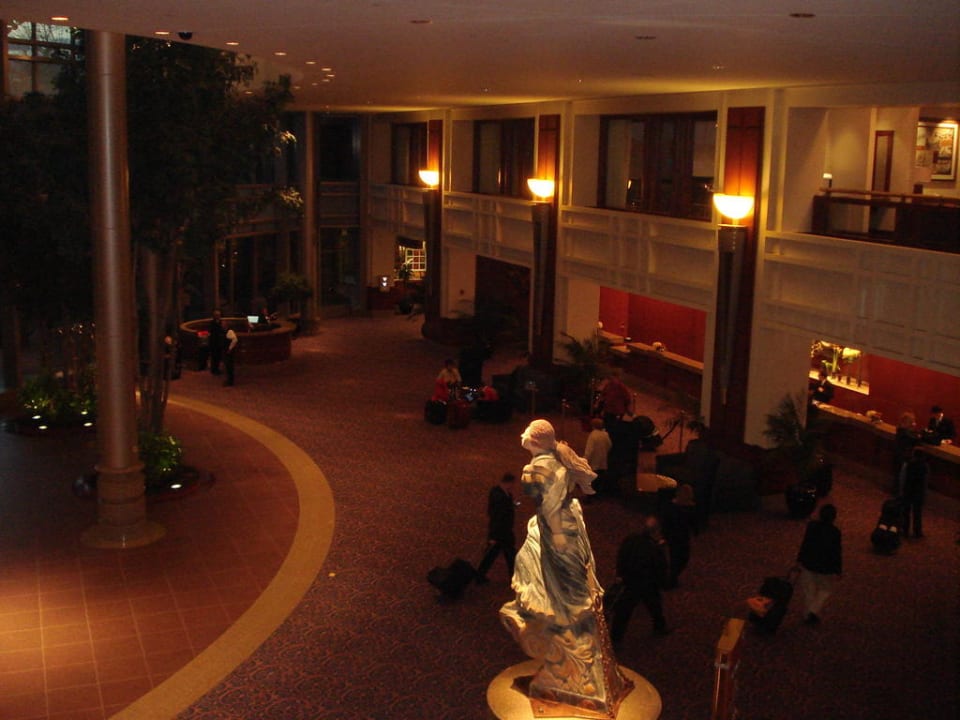 Eingangsbereich mit Rezeption Hotel Hilton Boston Logan Airport