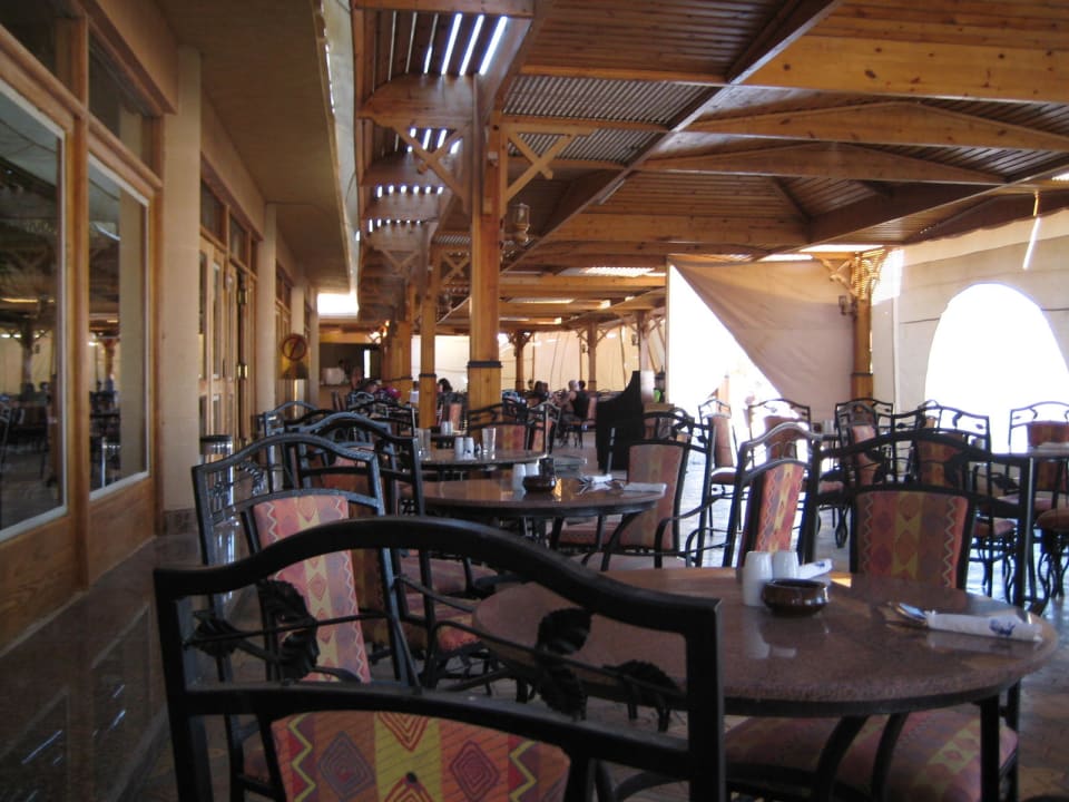 Frühstücksterrasse am Castello Pickalbatros Dana Beach Resort - Hurghada