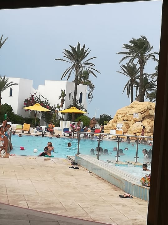 Pool Ruspina Beach Resort