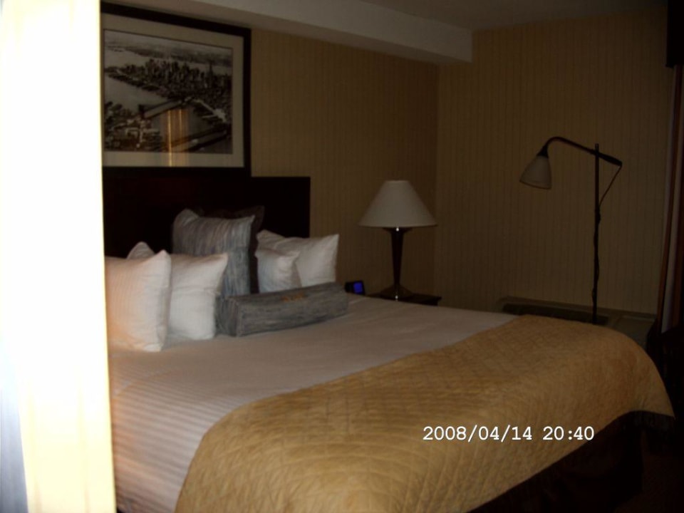Zimmer Hotel Wyndham Garden Newark Airport
