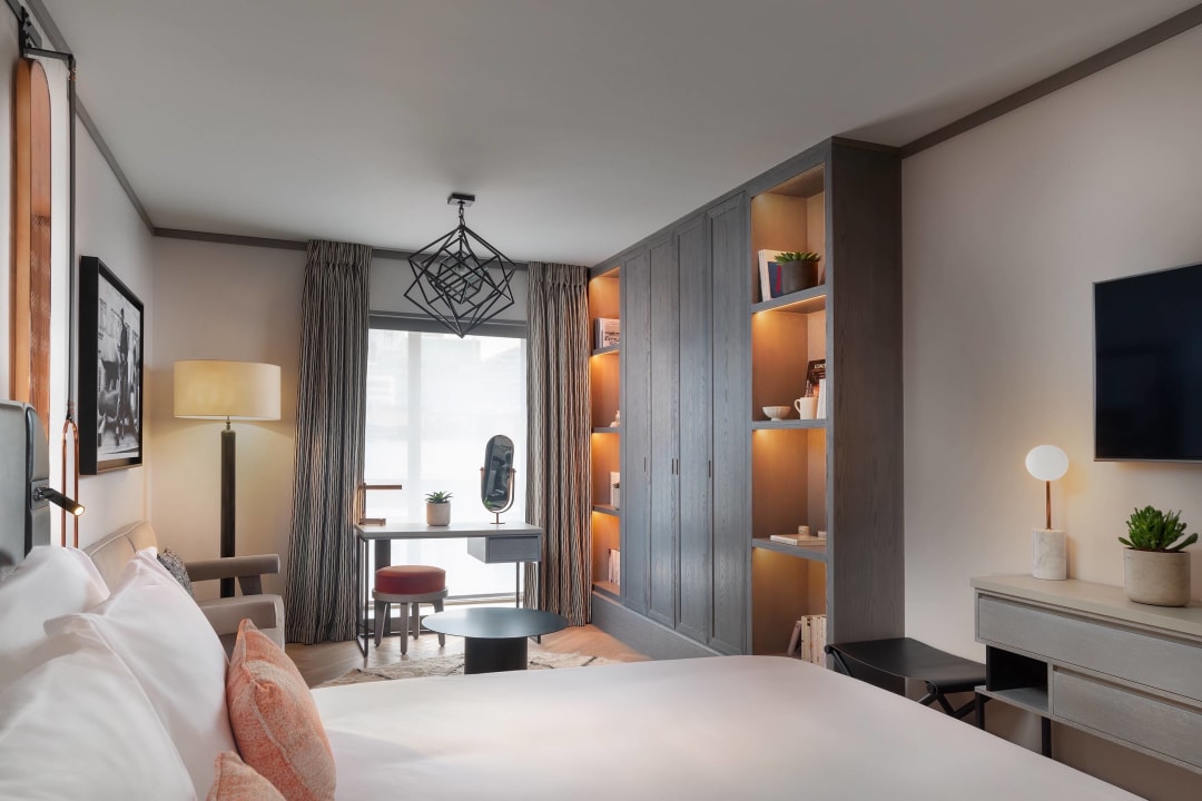 Zimmer Hart Shoreditch Hotel London, Curio Collection by Hilton