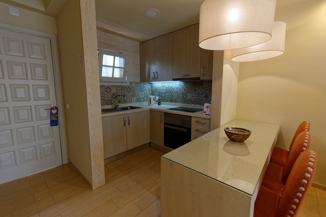 Zimmer Apartments Ambassador