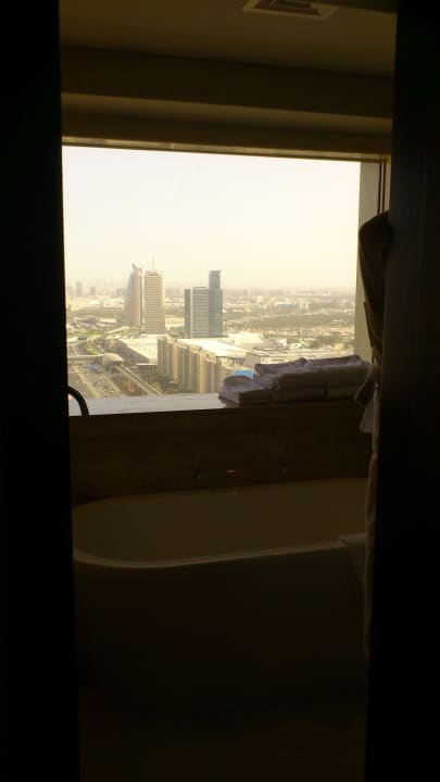 Bad The Tower Plaza Hotel Dubai