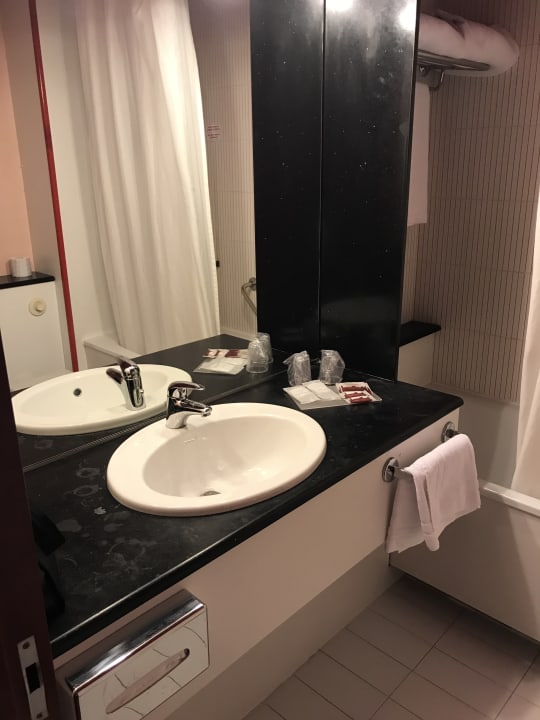 Zimmer Russott Hotel