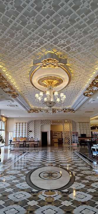 Lobby Royal Holiday Palace