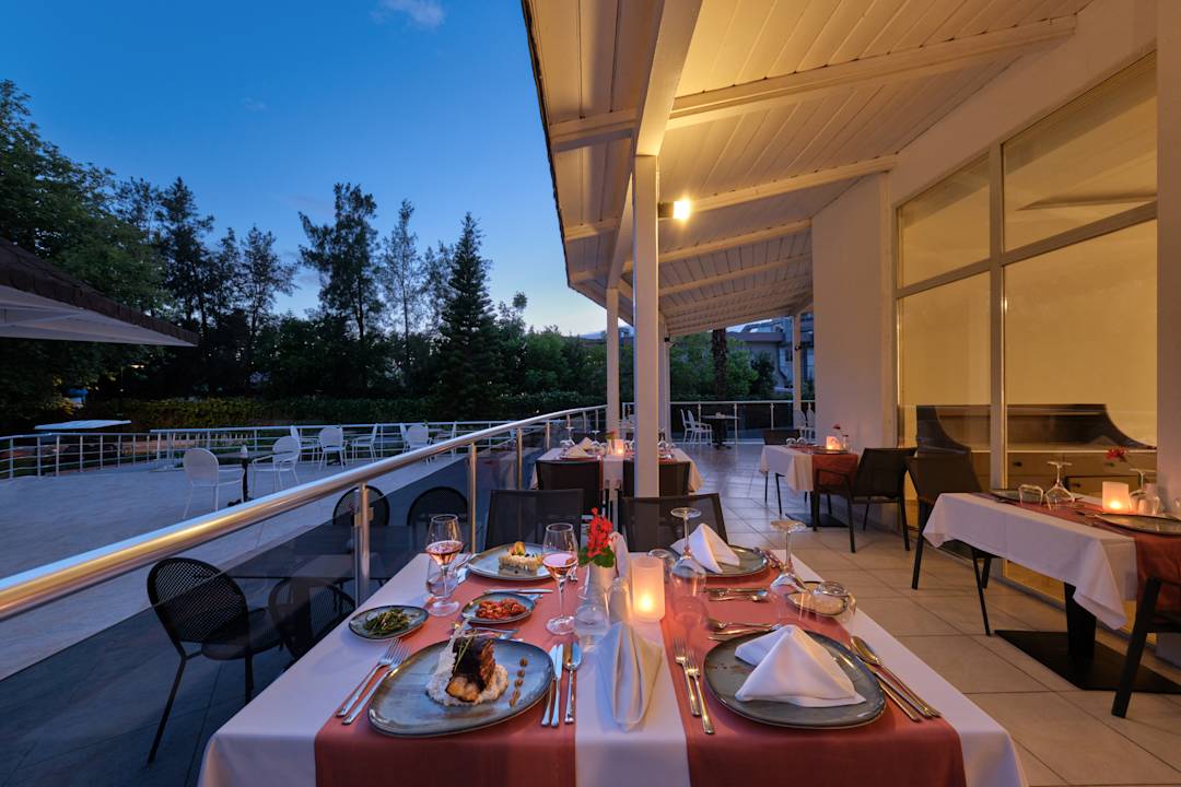 Gastro Asteria Family Resort Side
