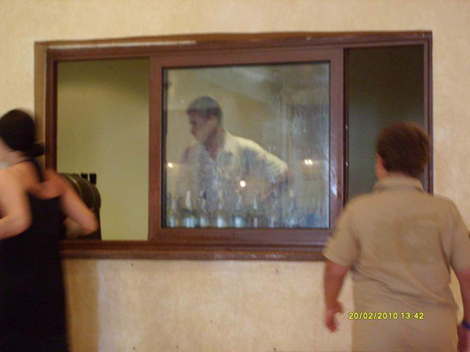 Getränkeausgabe Tirana Aqua Park Resort