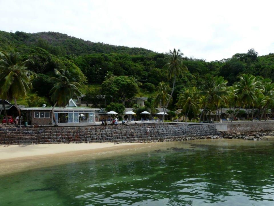 Blick vom Jetty (Hotelanlegestelle) The Coco de Mer Hotel & Black Parrot Suites