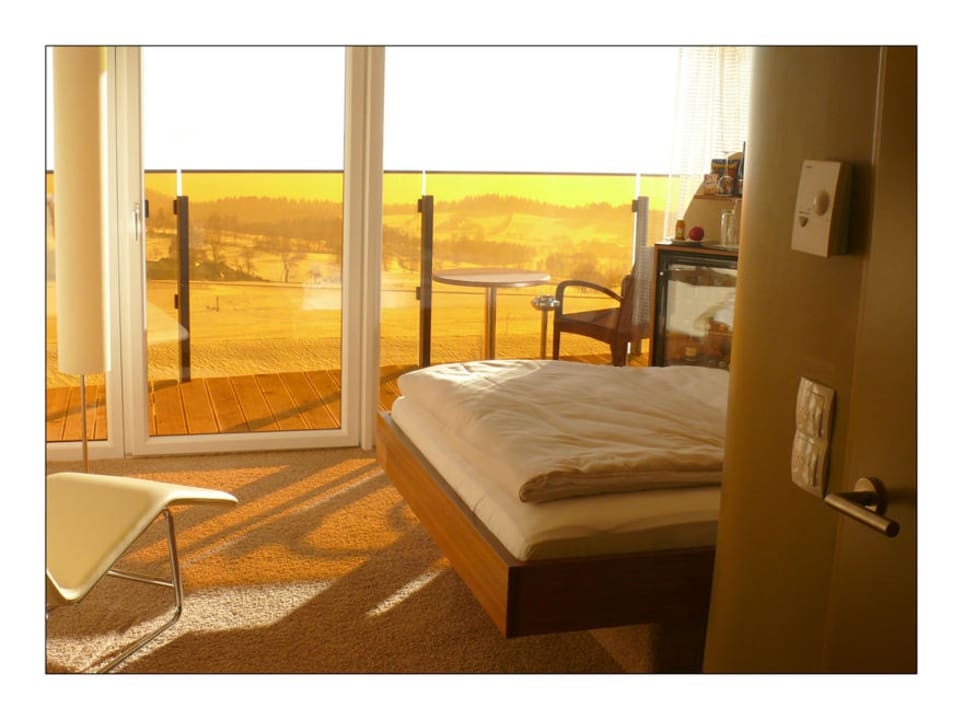 Beim Betreten des Zimmers... AVIVA make friends