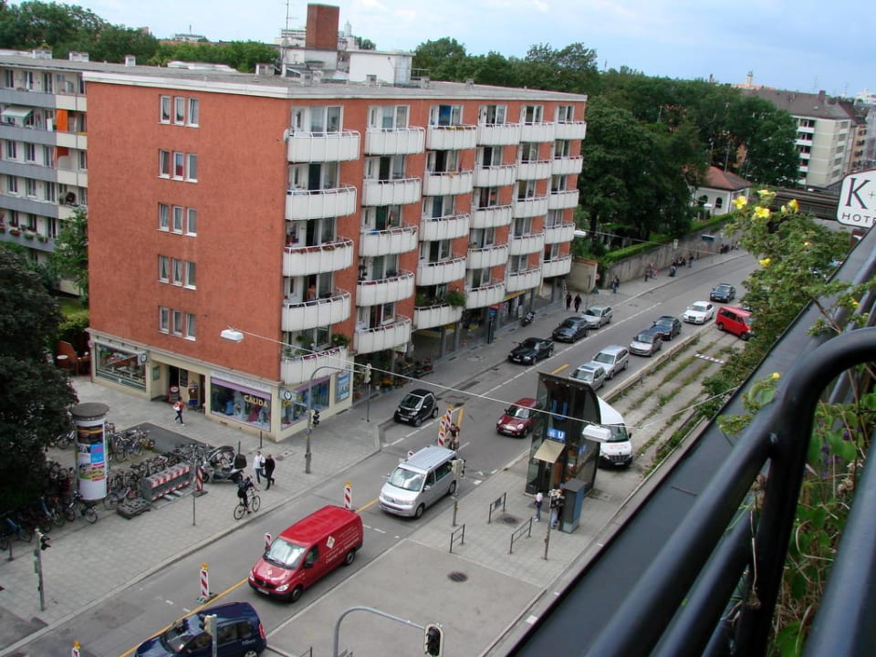 Ausblick von der Terrasse/ Balkon K+K Hotel am Harras