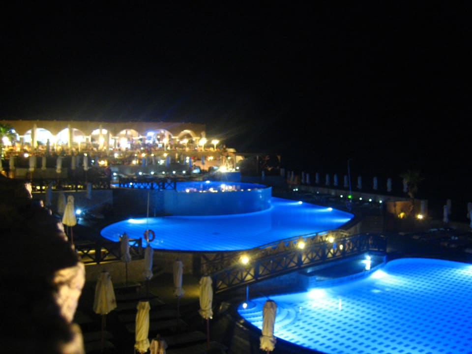 Pool bei Nacht (Horizon Royal) Hotel Kalithea Mare Palace
