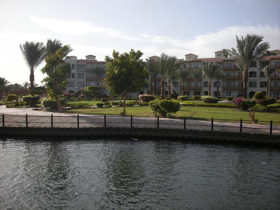 Территория отеля Pickalbatros Dana Beach Resort - Hurghada