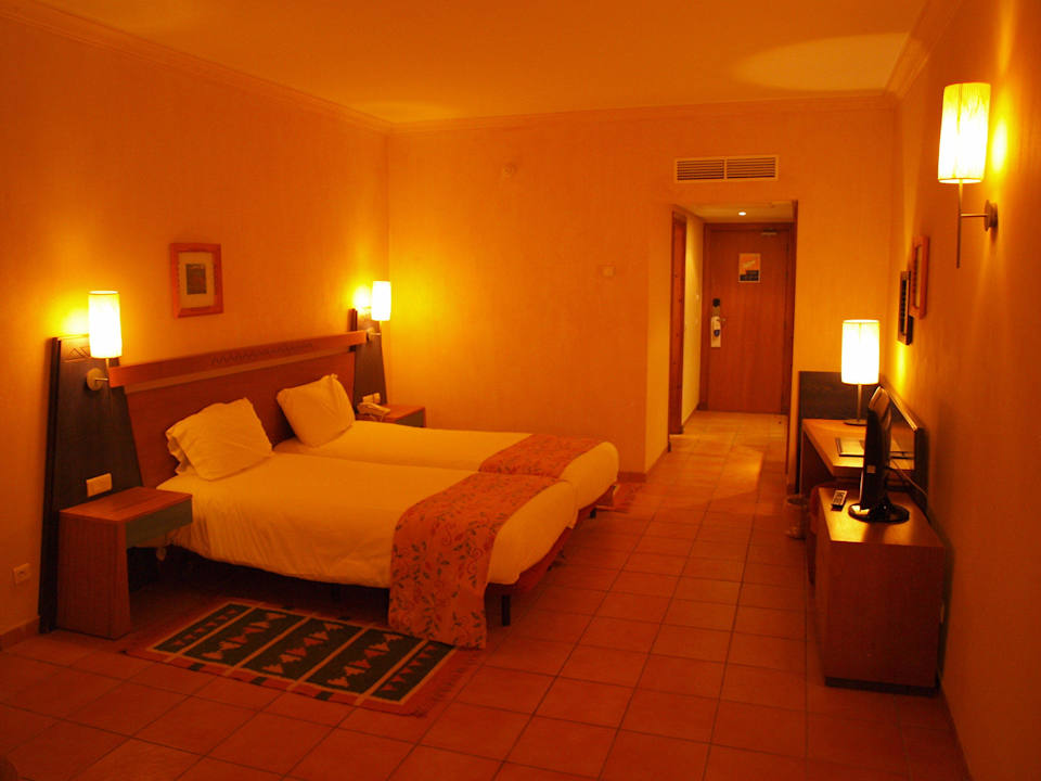 Blick in das Doppelzimmer Iberostar Waves Founty Beach