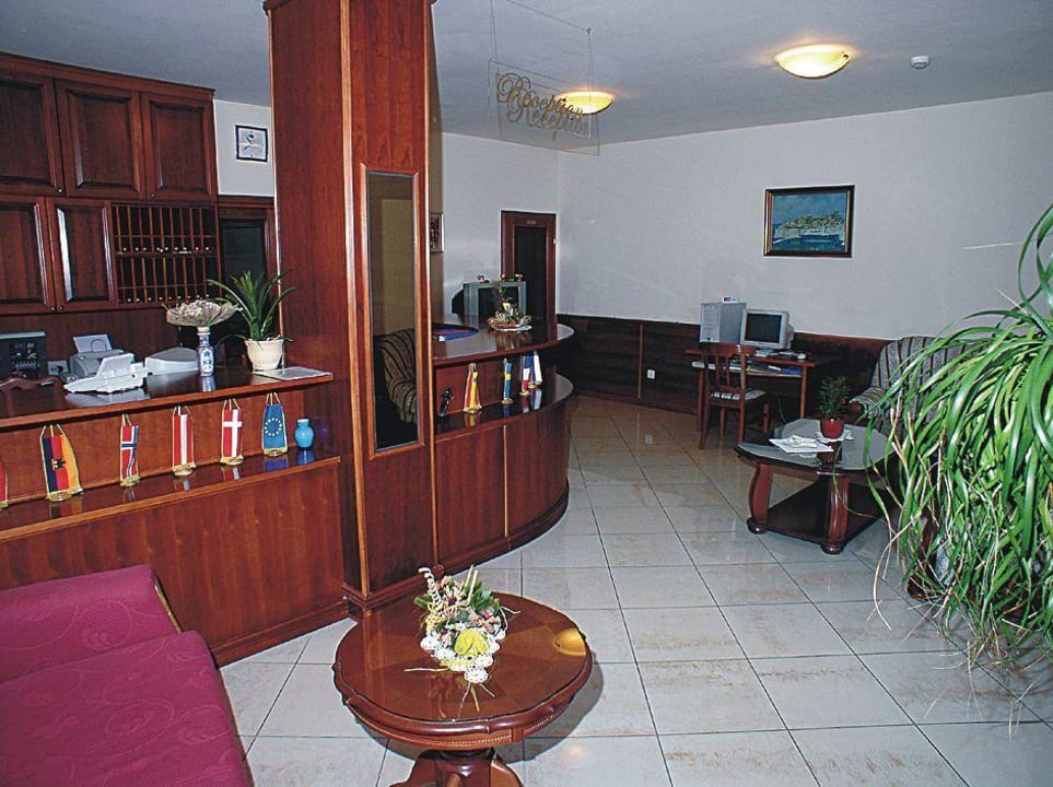 Lobby/Eingang Hotel Dubrovnik