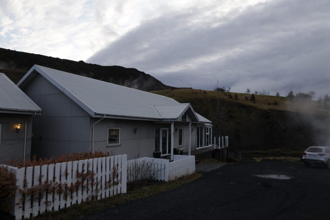 Außenansicht Guesthouse Frost & Fire