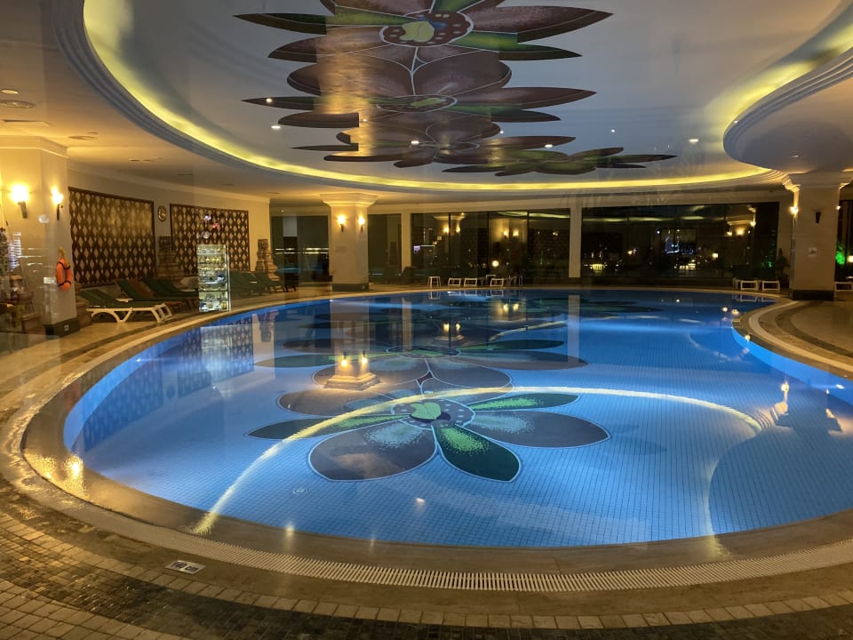 Pool IC Hotels Green Palace