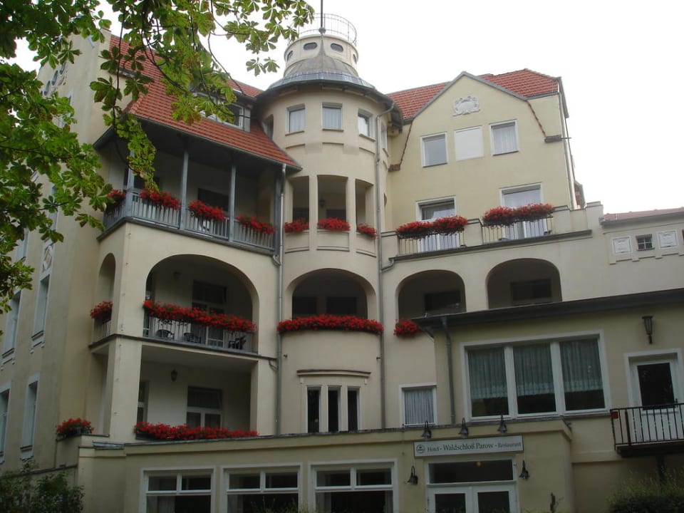 Waldschloss Parow Hotel & Bungalows Waldschloss Parow
