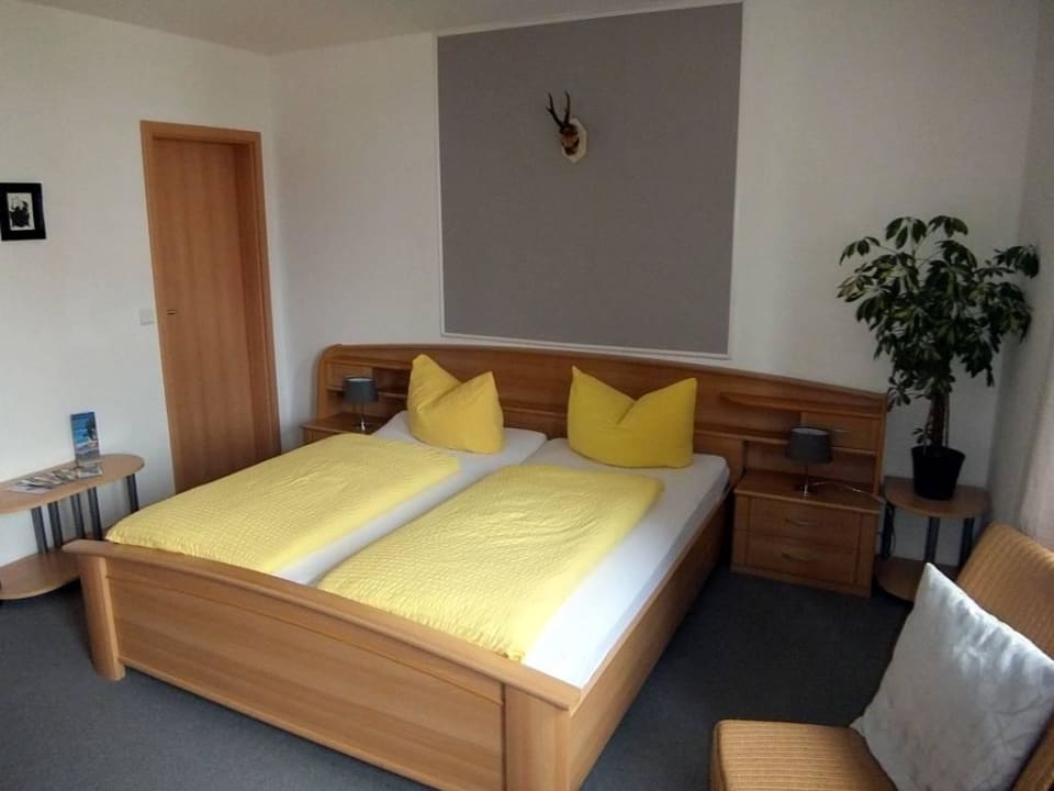 Zimmer Hotel Garni Zum Rebstock